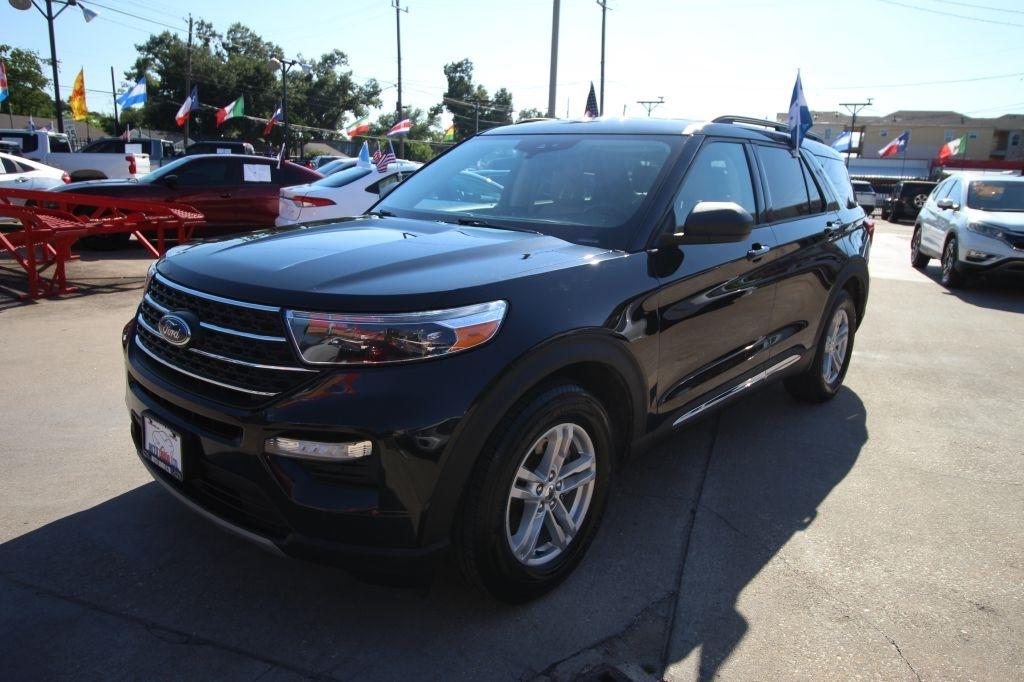 Ford Explorer XLT 2022
