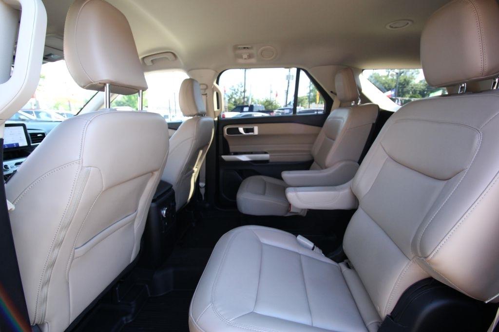 Ford Explorer XLT 2022