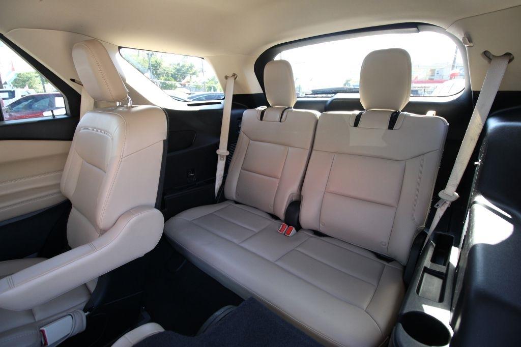 Ford Explorer XLT 2022