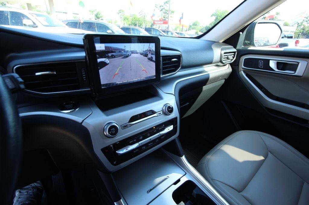 Ford Explorer XLT 2022