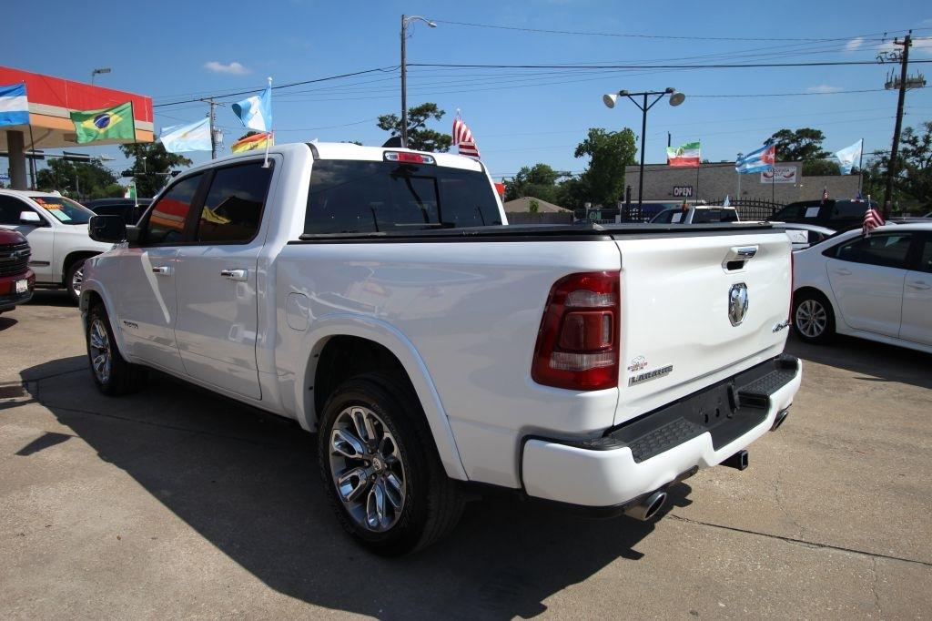 RAM 1500 Laramie Crew Cab SWB 4WD 2021