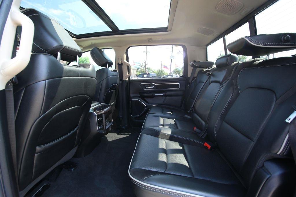 RAM 1500 Laramie Crew Cab SWB 4WD 2021