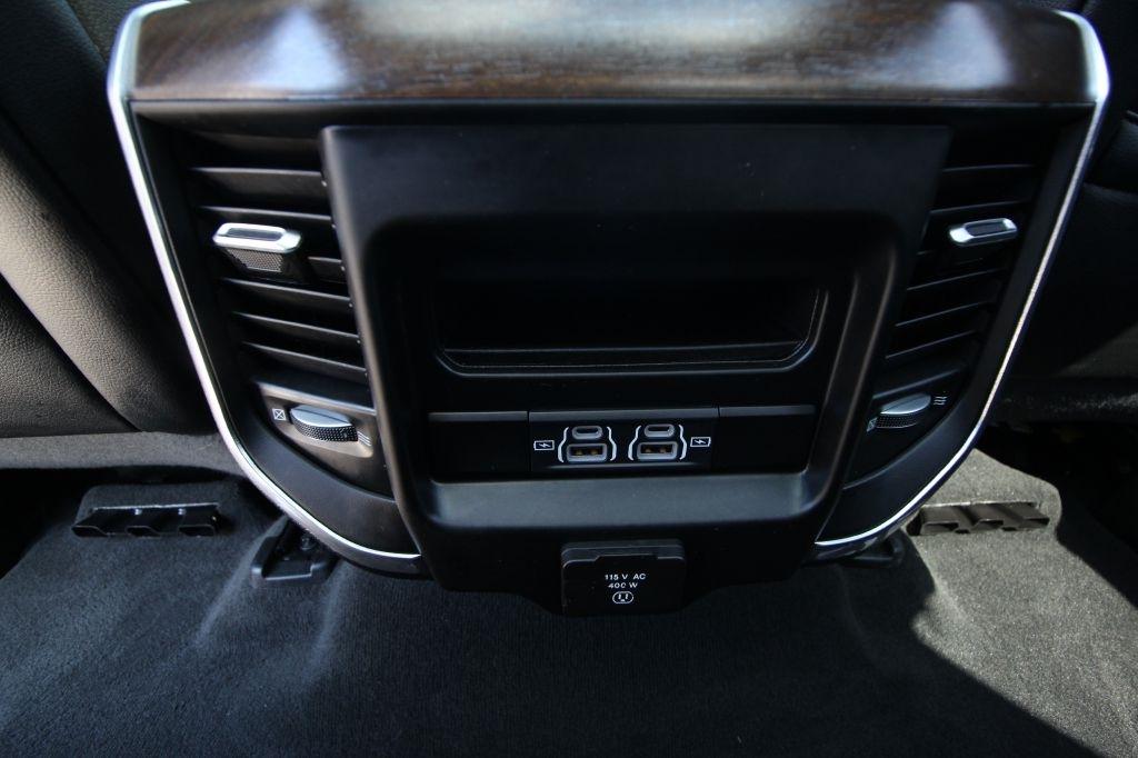 RAM 1500 Laramie Crew Cab SWB 4WD 2021