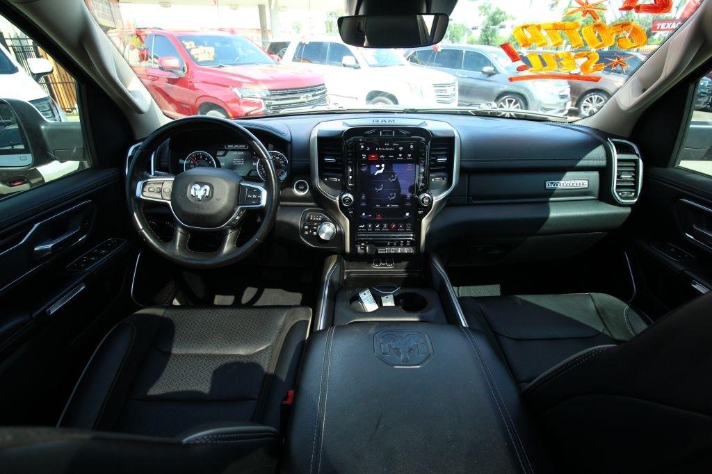 RAM 1500 Laramie Crew Cab SWB 4WD 2021