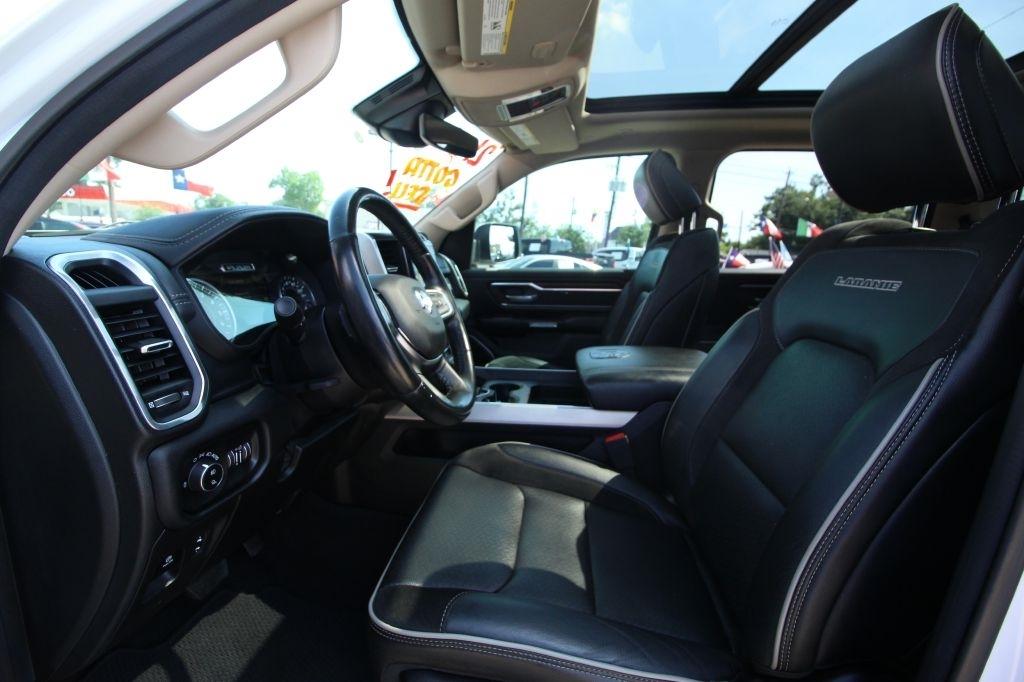 RAM 1500 Laramie Crew Cab SWB 4WD 2021