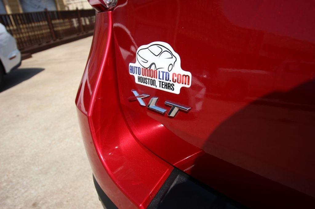 Ford Explorer XLT 2022