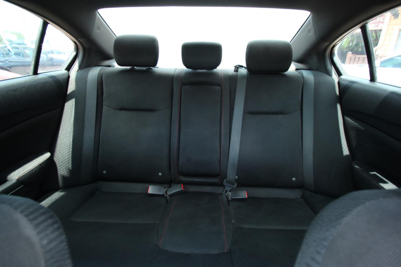 Honda Civic Si Sedan 6-Speed MT 2013