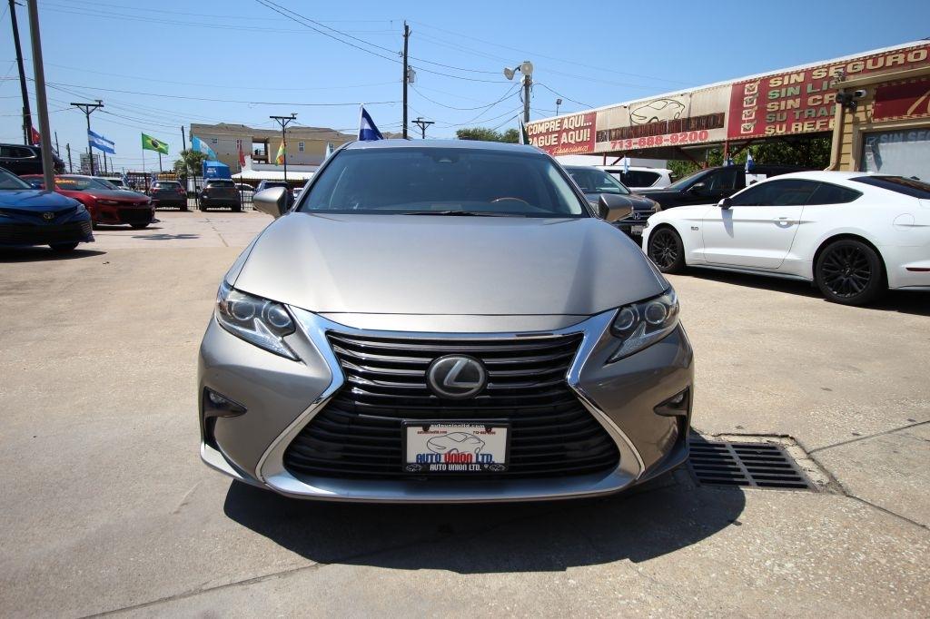 Lexus ES 350 Sedan 2017