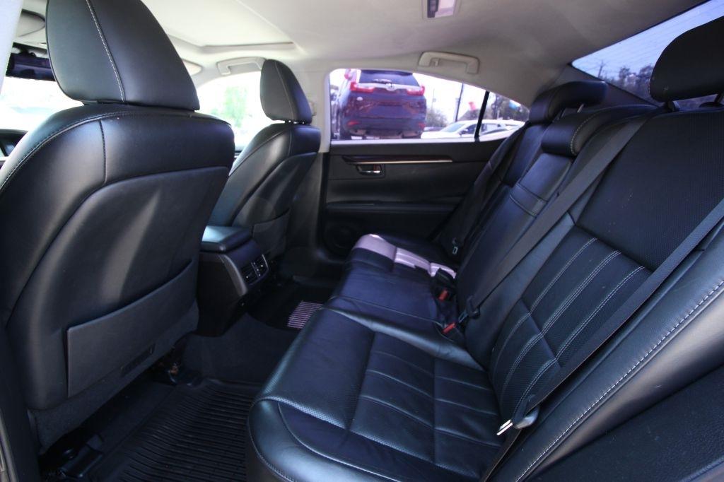 Lexus ES 350 Sedan 2017