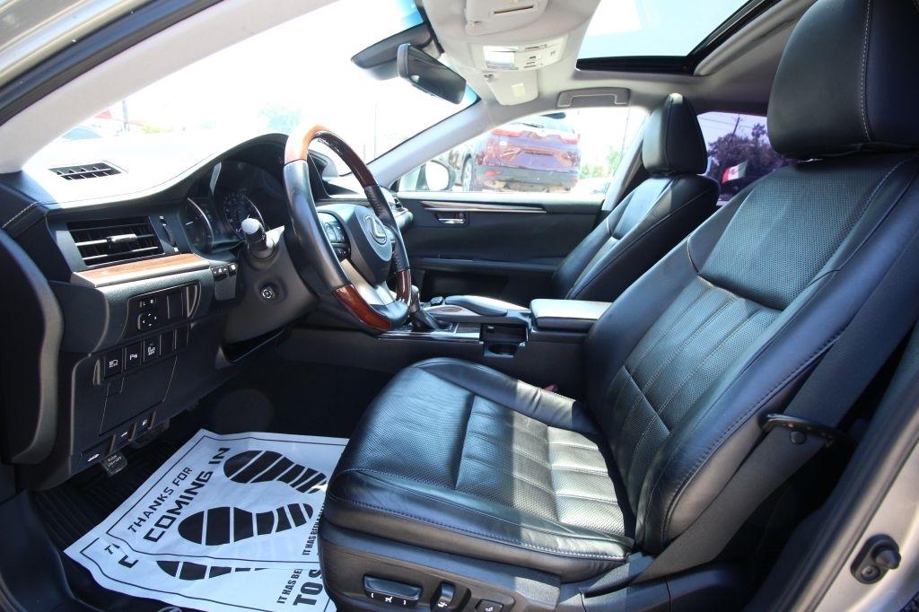 Lexus ES 350 Sedan 2017