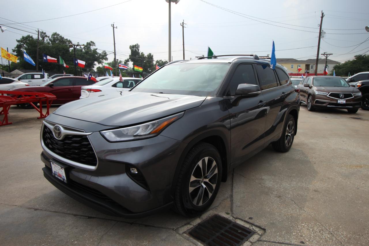 Toyota Highlander XLE AWD V6 2020