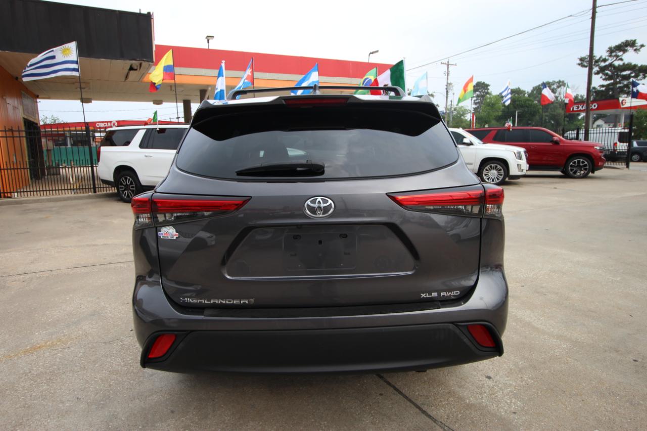 Toyota Highlander XLE AWD V6 2020