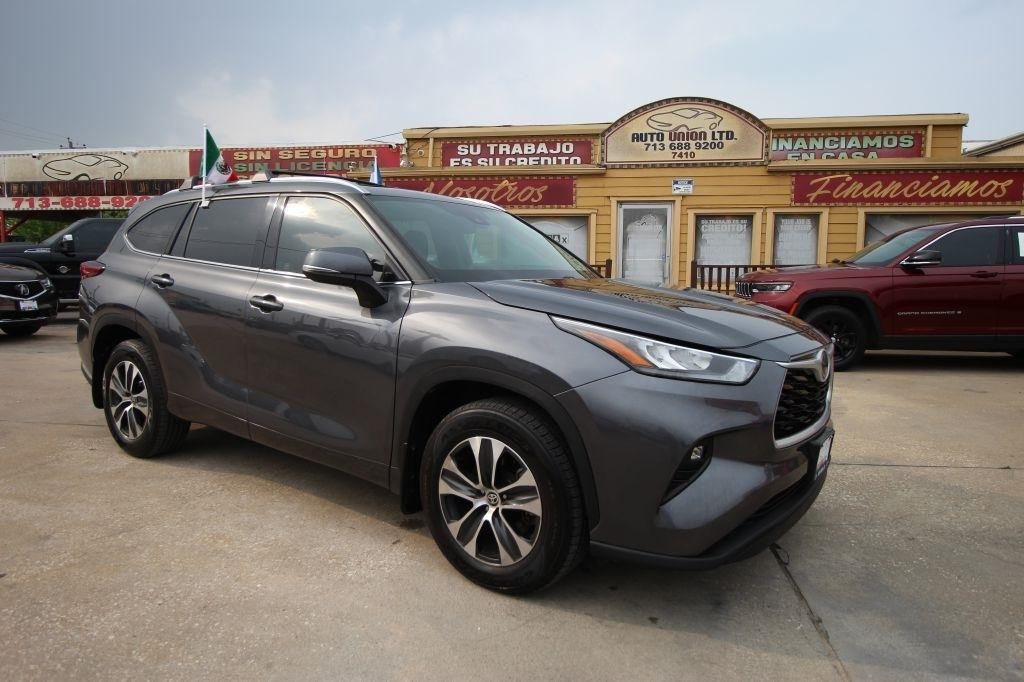 Toyota Highlander XLE AWD V6 2020