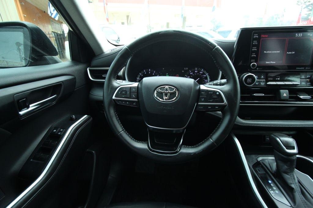 Toyota Highlander XLE AWD V6 2020