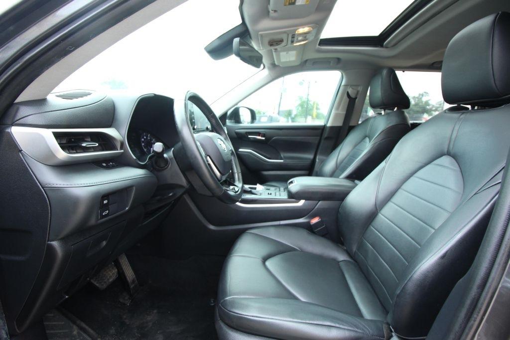 Toyota Highlander XLE AWD V6 2020