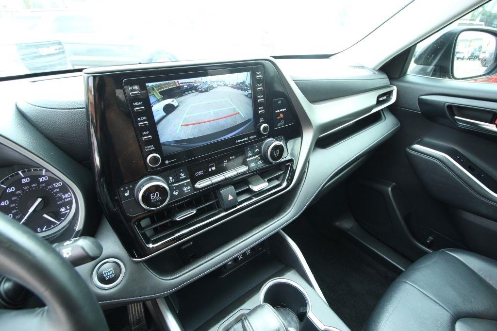 Toyota Highlander XLE AWD V6 2020