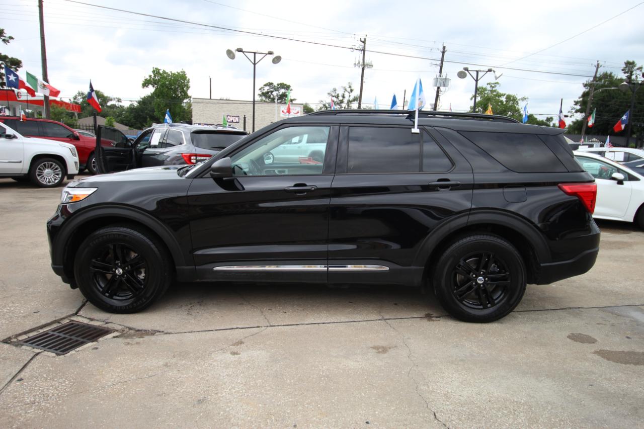 Ford Explorer XLT AWD 2023