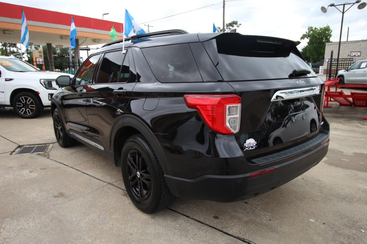 Ford Explorer XLT AWD 2023