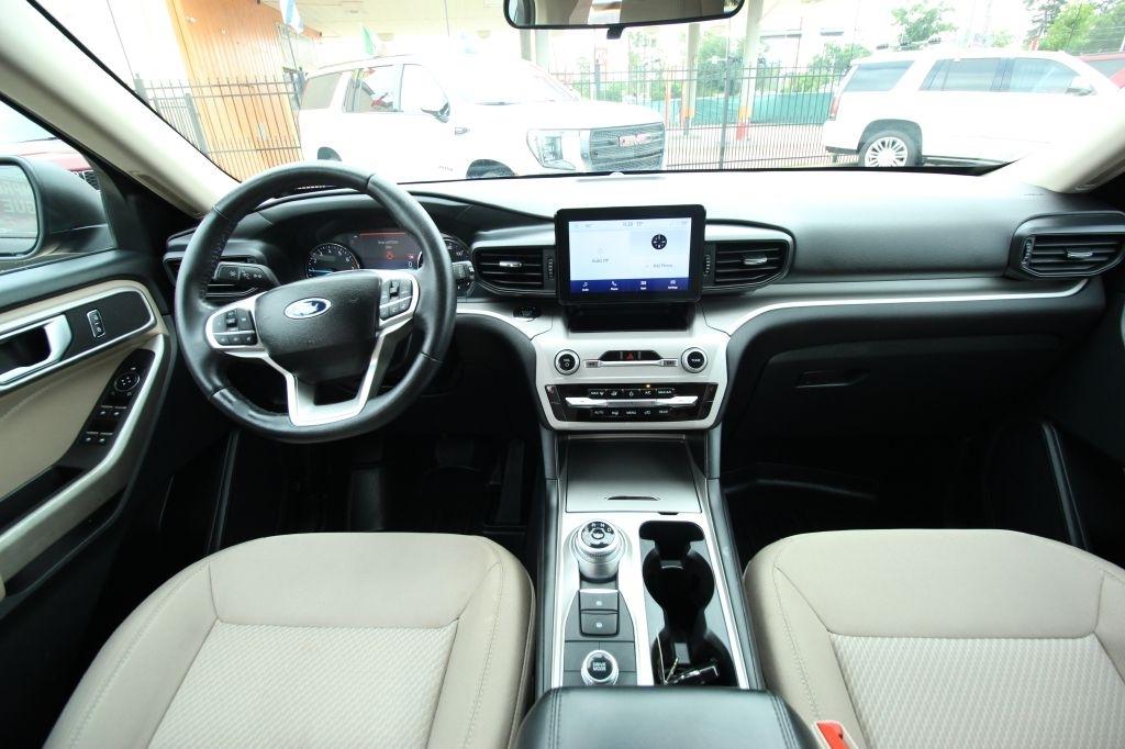 Ford Explorer XLT AWD 2023