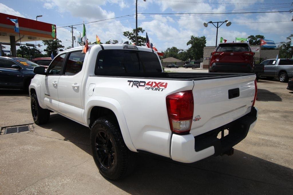Toyota Tacoma SR5 Double Cab Long Bed V6 6AT 4WD 2017