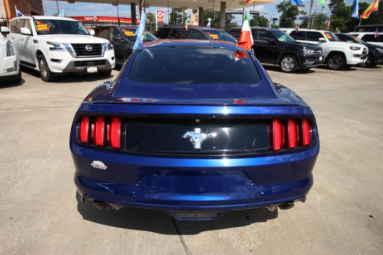 Ford Mustang V6 Coupe 2015