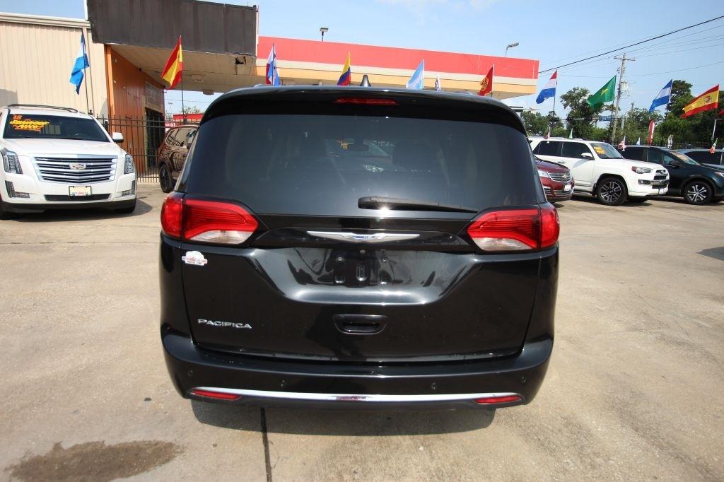 Chrysler Pacifica Touring-L 2020