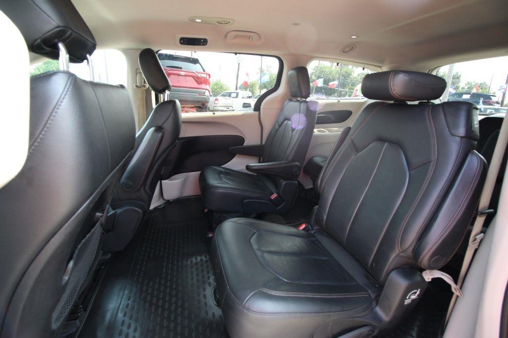 Chrysler Pacifica Touring-L 2020