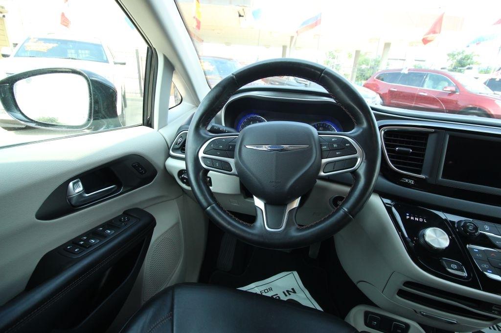 Chrysler Pacifica Touring-L 2020