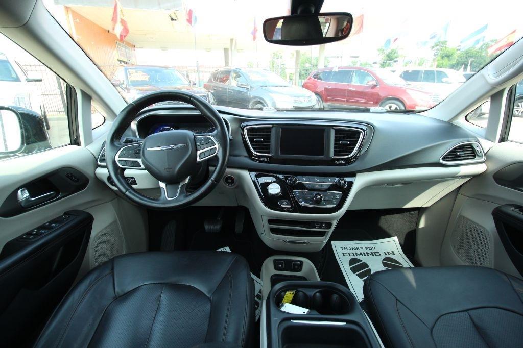 Chrysler Pacifica Touring-L 2020