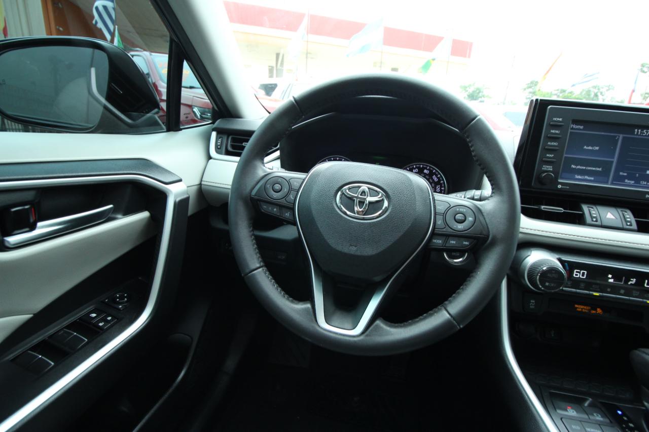 Toyota RAV4 XLE Premium 2021