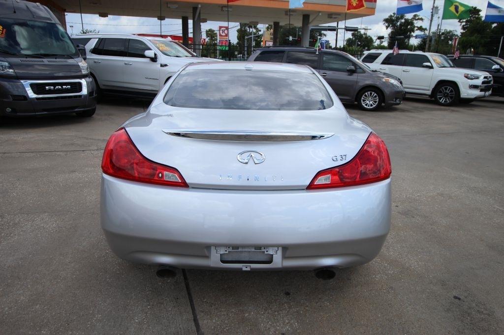 Infiniti G Coupe G37 Sport 6MT 2009