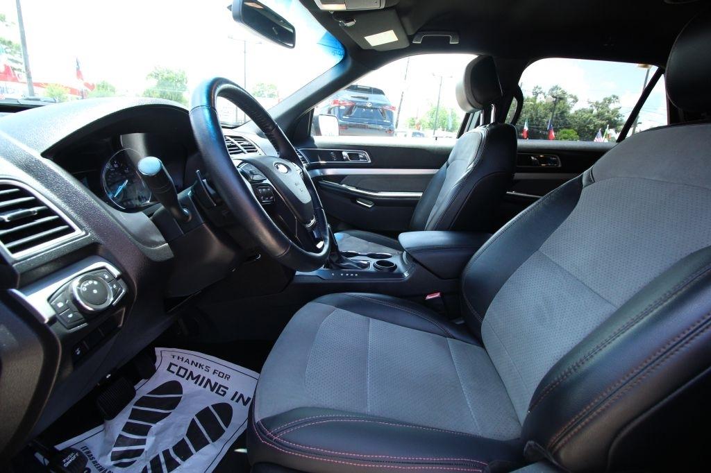 Ford Explorer XLT FWD 2017