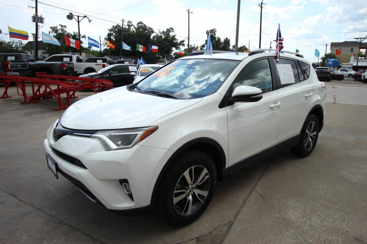 Toyota RAV4 XLE FWD 2018