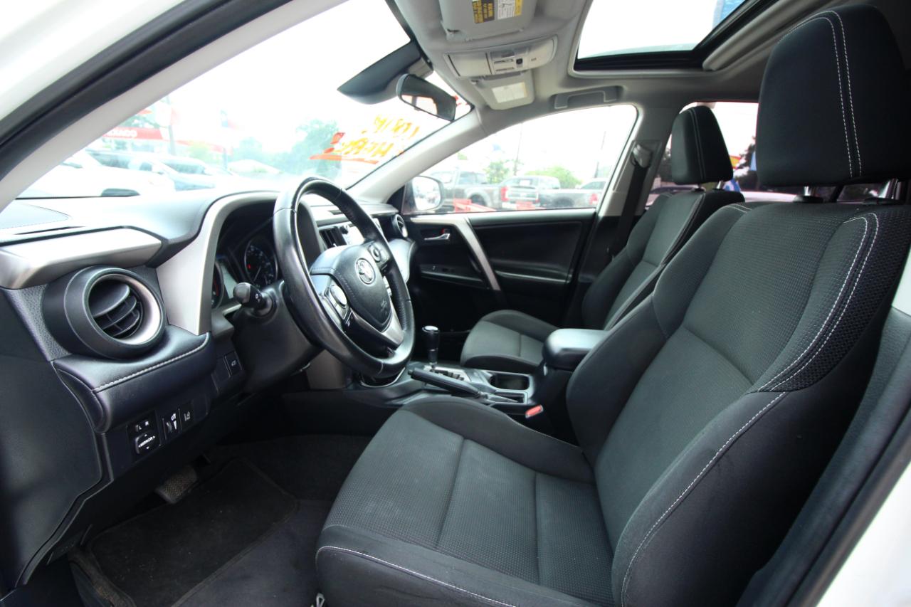 Toyota RAV4 XLE FWD 2018