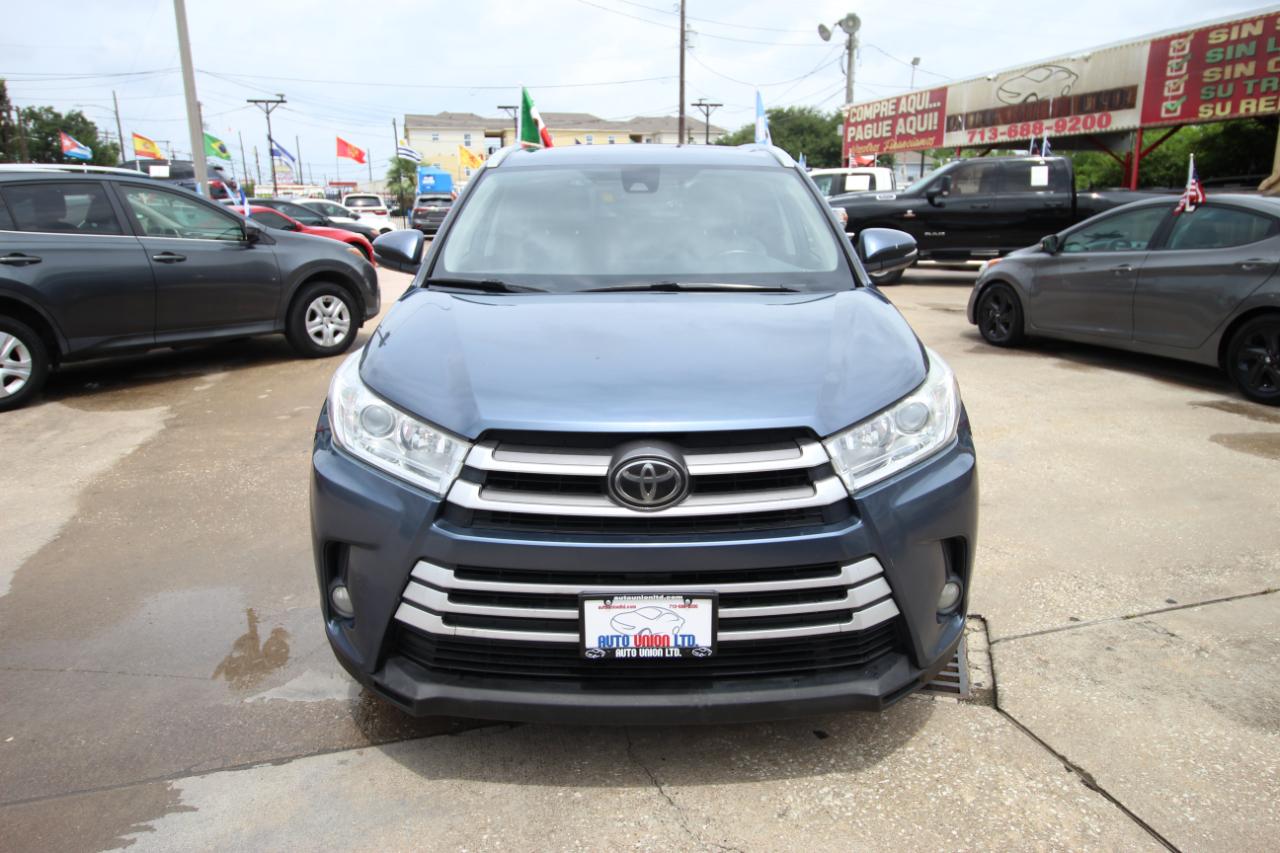 Toyota Highlander SE FWD V6 2019