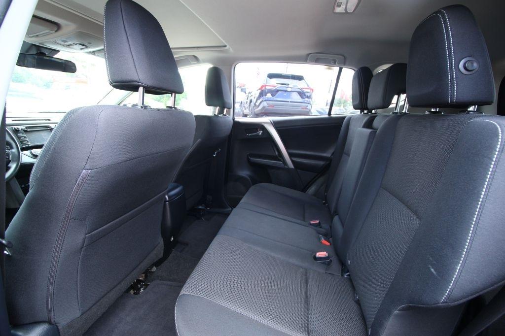 Toyota RAV4 XLE FWD 2018