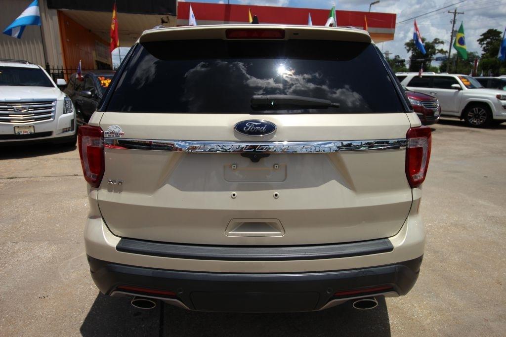 Ford Explorer XLT FWD 2018