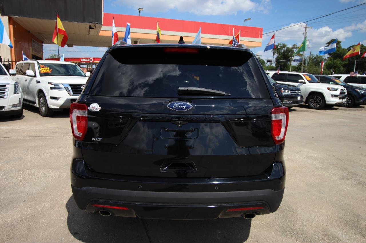 Ford Explorer XLT FWD 2017