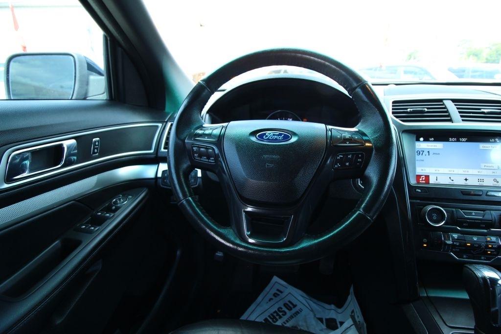 Ford Explorer XLT FWD 2017