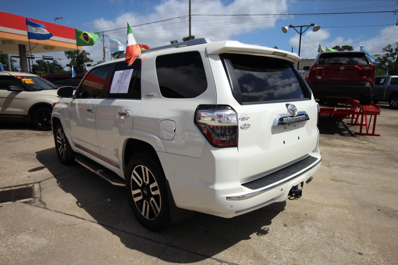 Toyota 4Runner SR5 2WD 2019