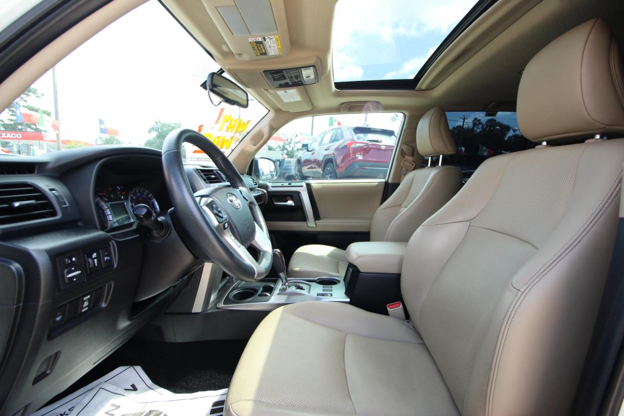 Toyota 4Runner SR5 2WD 2019