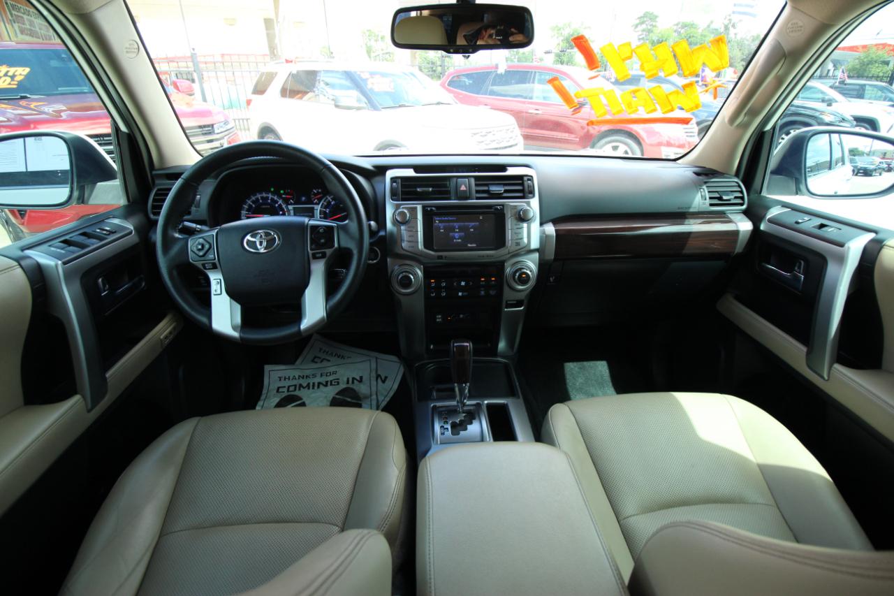 Toyota 4Runner SR5 2WD 2019