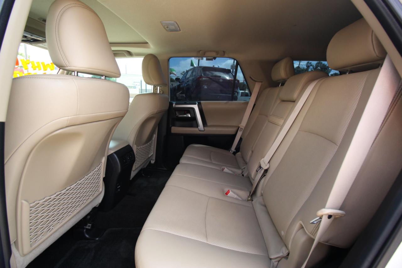 Toyota 4Runner SR5 2WD 2019