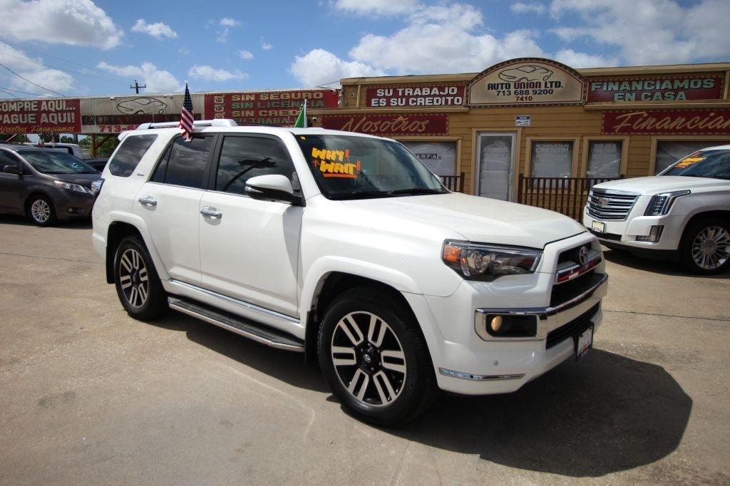 Toyota 4Runner SR5 2WD 2019