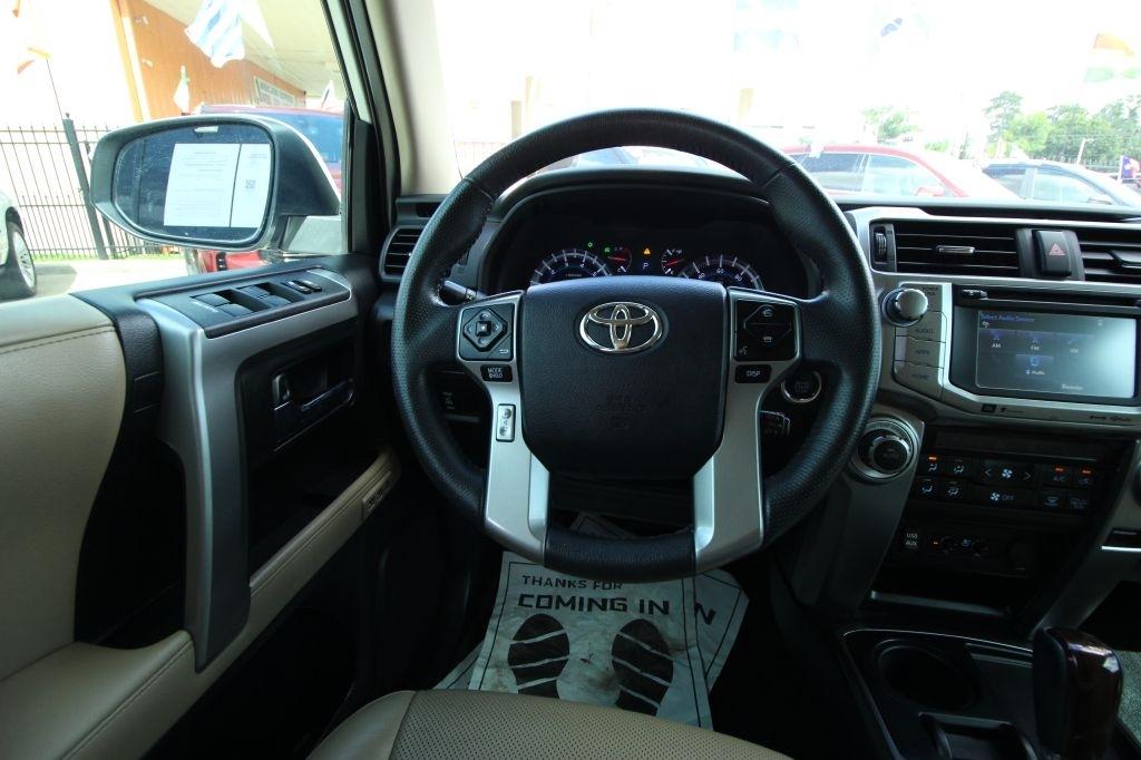 Toyota 4Runner SR5 2WD 2019