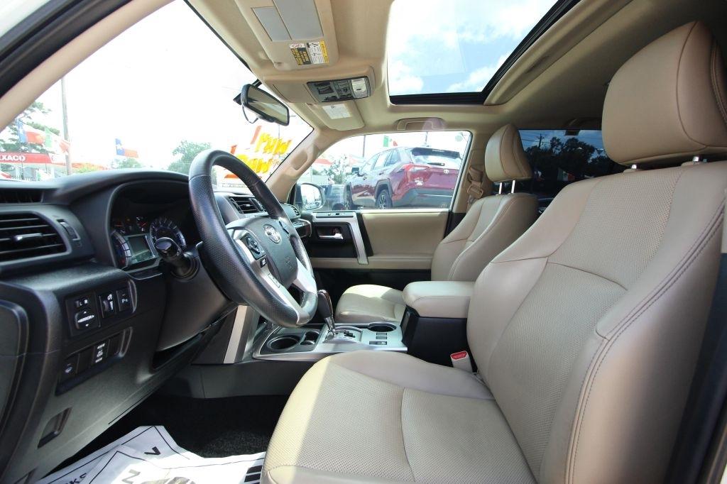 Toyota 4Runner SR5 2WD 2019