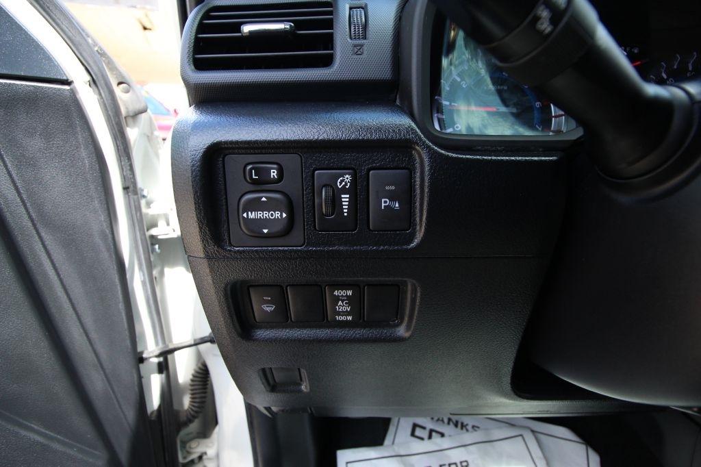 Toyota 4Runner SR5 2WD 2019