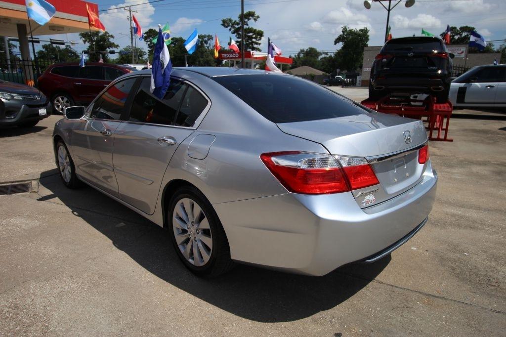 Honda Accord EX Sedan 6-Spd MT 2014