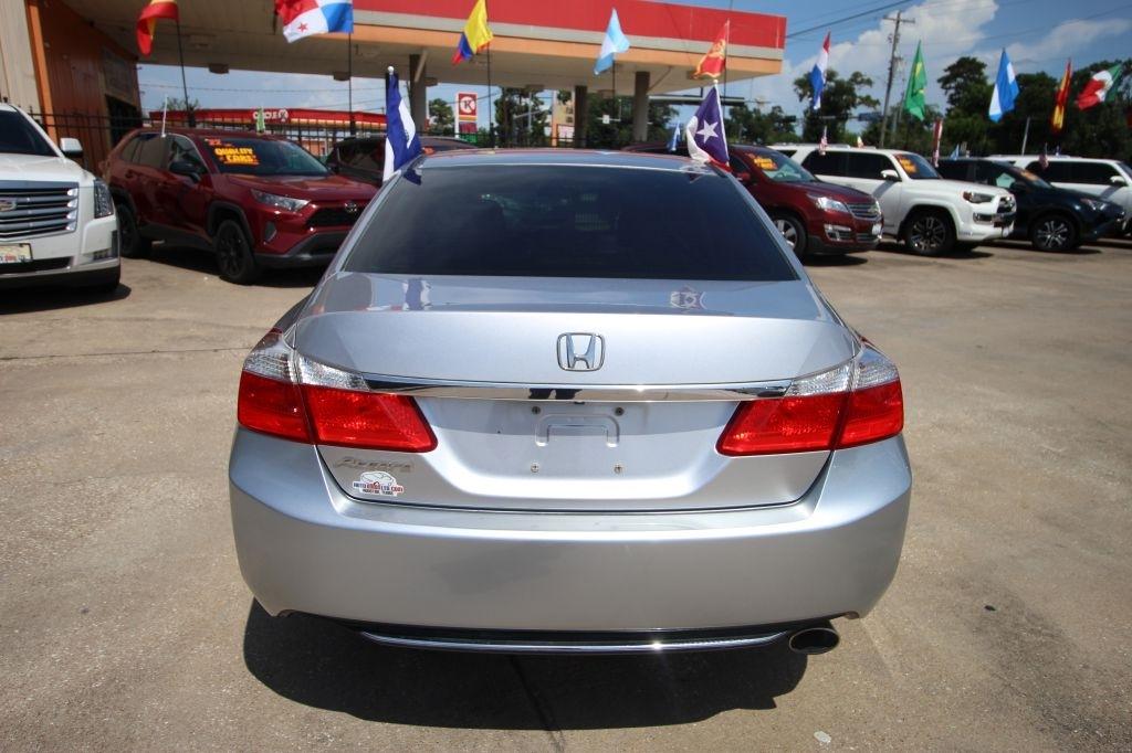 Honda Accord EX Sedan 6-Spd MT 2014