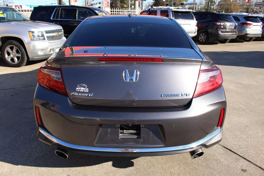 Honda Accord Touring V6 Coupe AT 2017